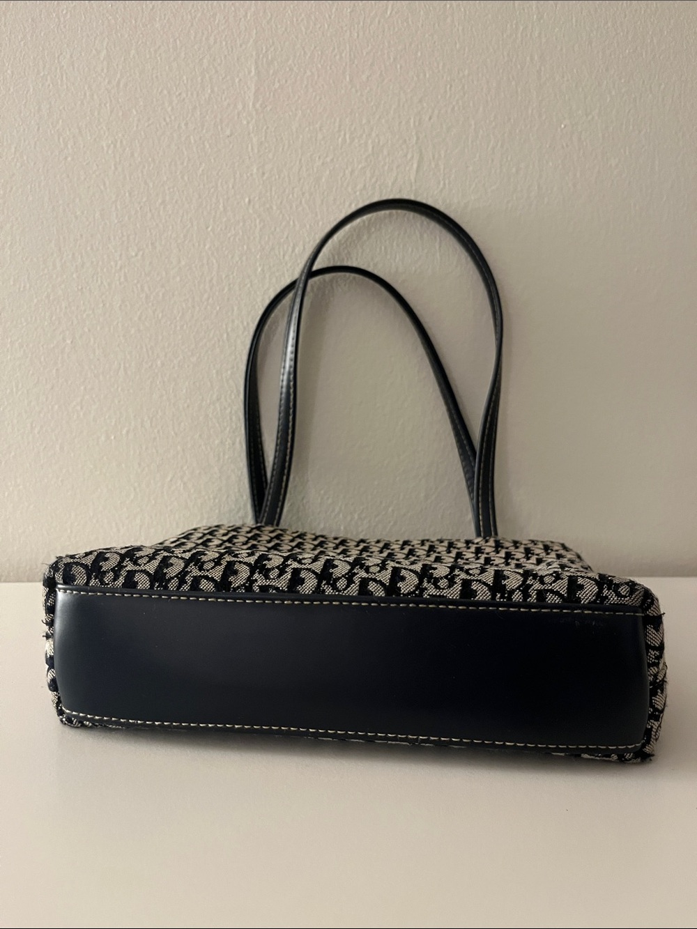 Christian Dior Black & White Monogram Shoulder Bag - Picture 5 of 12